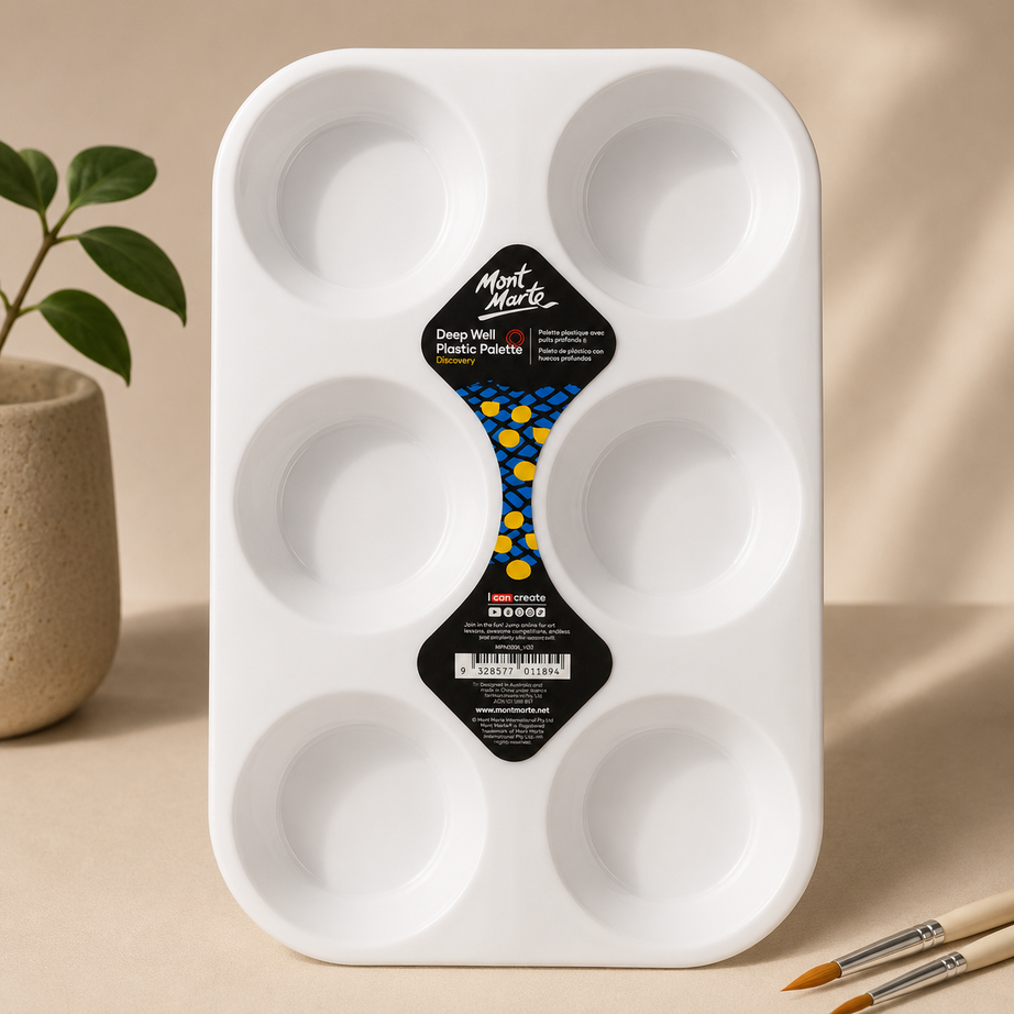 Mont Marte deep well plastic palette for mixing acrylic and watercolour paints